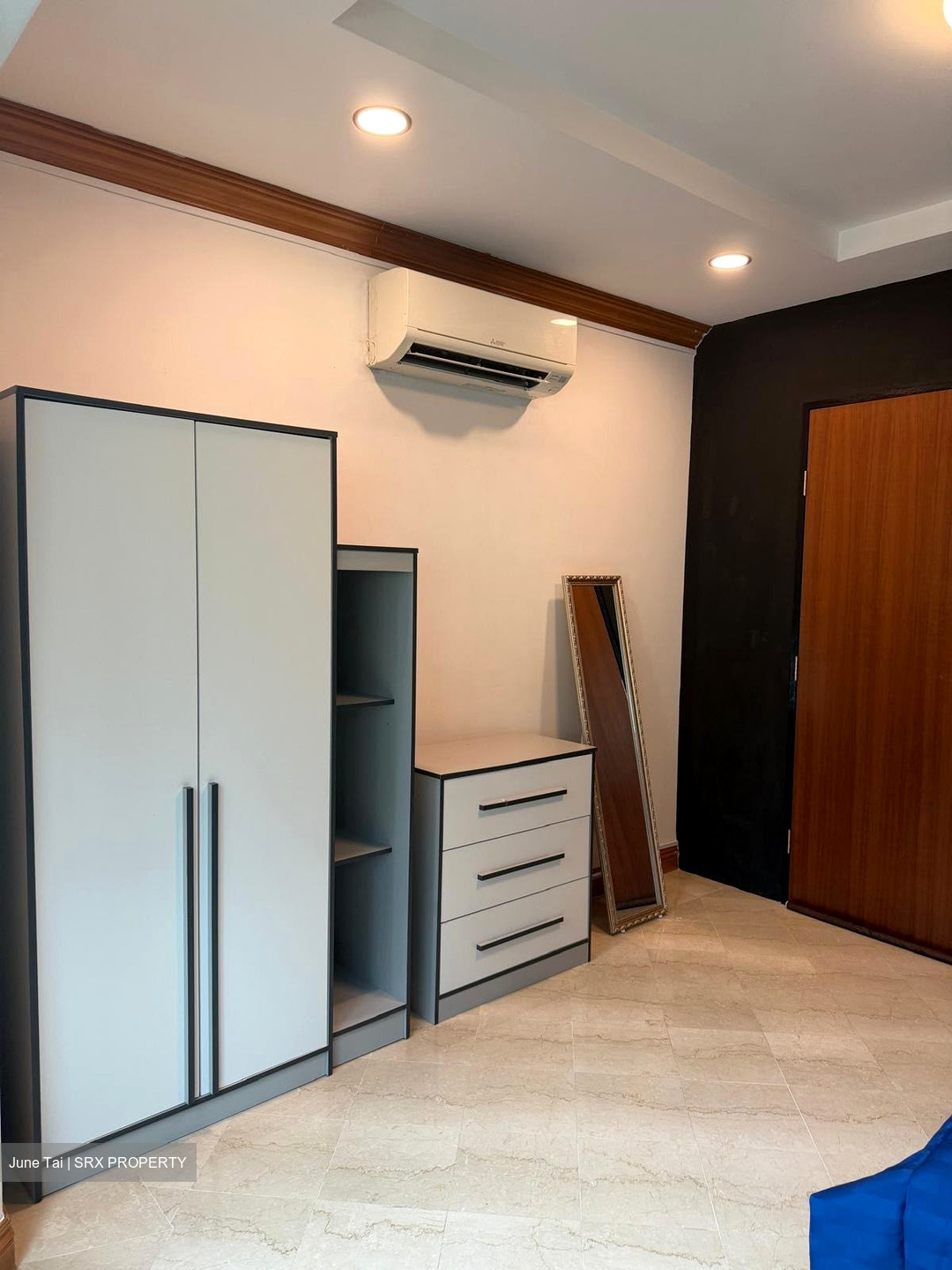Emerald Garden (D1), Condominium #572953071